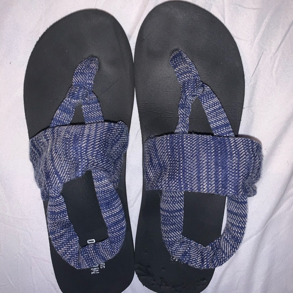 sandals - Picture 2 of 2